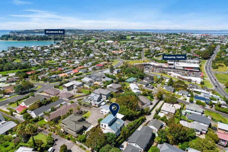 Photo of property in 8 Wiriana Place, Stanmore Bay, Whangaparaoa, 0932