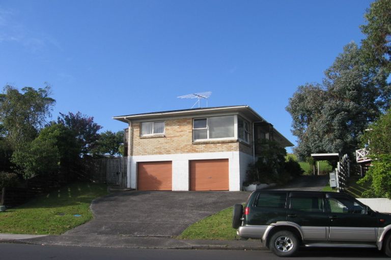 Photo of property in 1/108 Hillside Road, Glenfield, Auckland, 0627