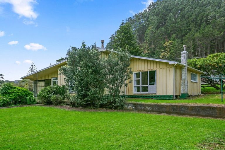 Photo of property in State Highway 3, Tongaporutu, Urenui, 4378
