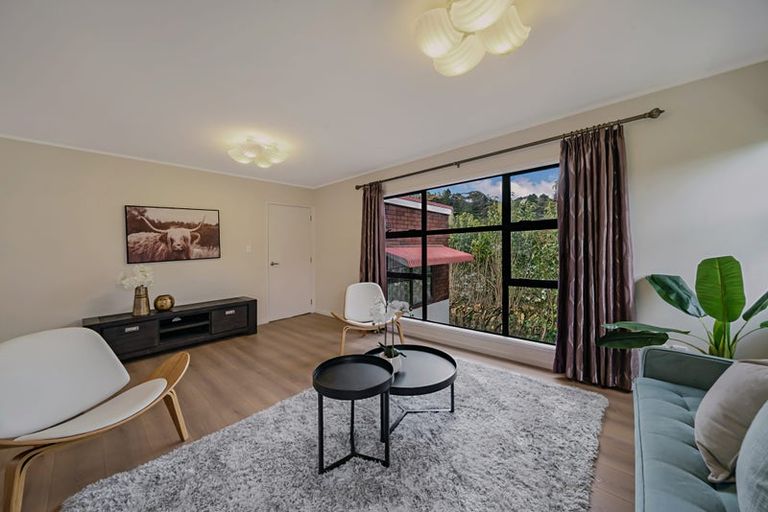 Photo of property in 7b Lowtherhurst Road, Massey, Auckland, 0614