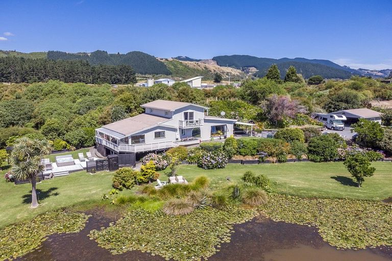 Photo of property in 60 Ratanui Road, Paraparaumu, 5032