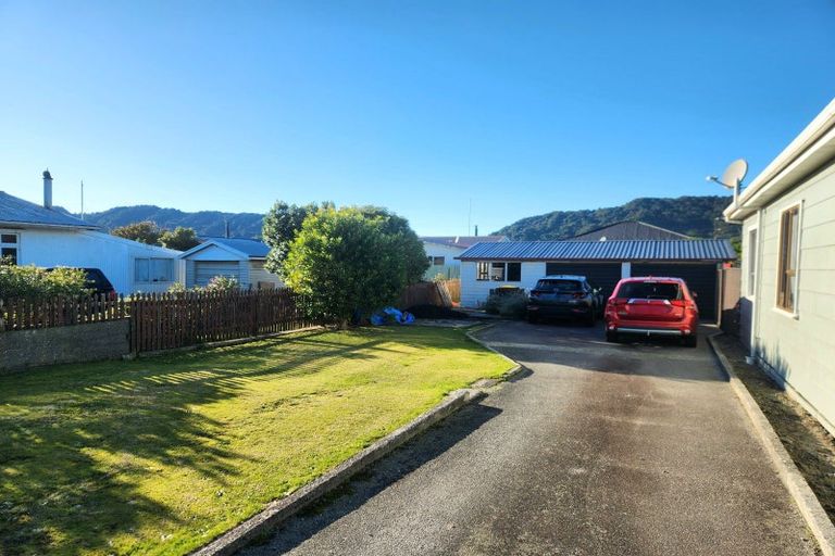 Photo of property in 51 Blake Street, Blaketown, Greymouth, 7805