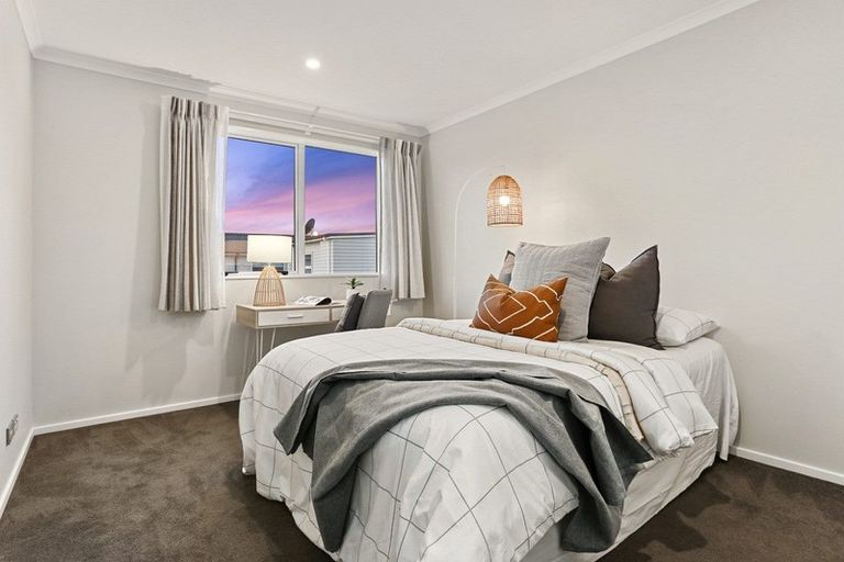 Photo of property in 10 Skylark Road, Hobsonville, Auckland, 0616