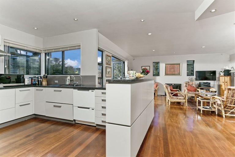 Photo of property in 229 Lake Road, Belmont, Auckland, 0622