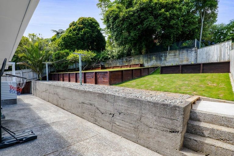 Photo of property in 9 Kenmore Street, Westown, New Plymouth, 4310