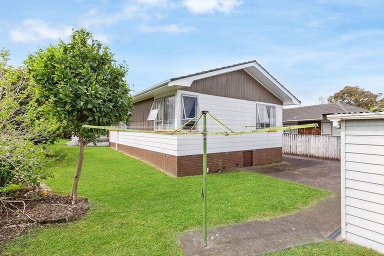 Photo of property in 22 Rowandale Avenue, Manurewa, Auckland, 2102