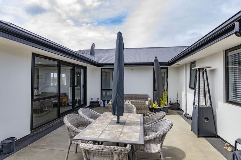 Photo of property in 2 Salisbury Avenue, Rangiora, 7400