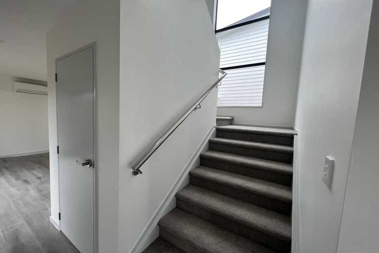 Photo of property in 10 Matukutureia Lane, Manurewa, Auckland, 2102