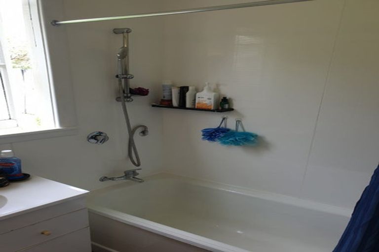 Photo of property in 25 Gaine Street, New Plymouth, 4310