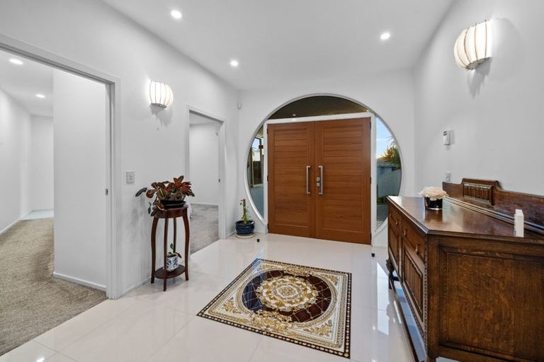 Photo of property in 39 Argo Drive, Half Moon Bay, Auckland, 2012