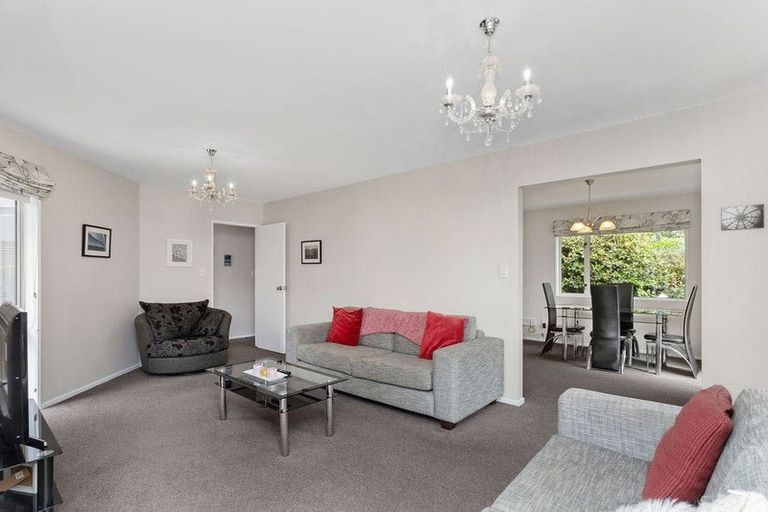 Photo of property in 19 Bowenvale Avenue, Cashmere, Christchurch, 8022