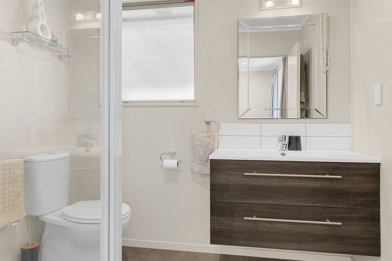 Photo of property in 16 Forbes Street, Westport, 7825