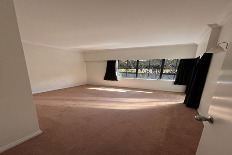Photo of property in 44 Kings Crescent, Hutt Central, Lower Hutt, 5010