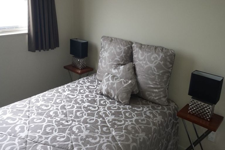 Photo of property in 2/24 Whitmore Street, Edgeware, Christchurch, 8013