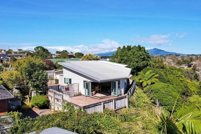 Photo of property in 4a Marchant Place, Westown, New Plymouth, 4310