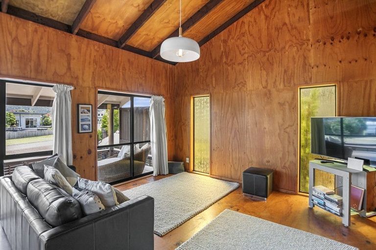 Photo of property in 1 Prescott Place, Pauanui, Hikuai, 3579