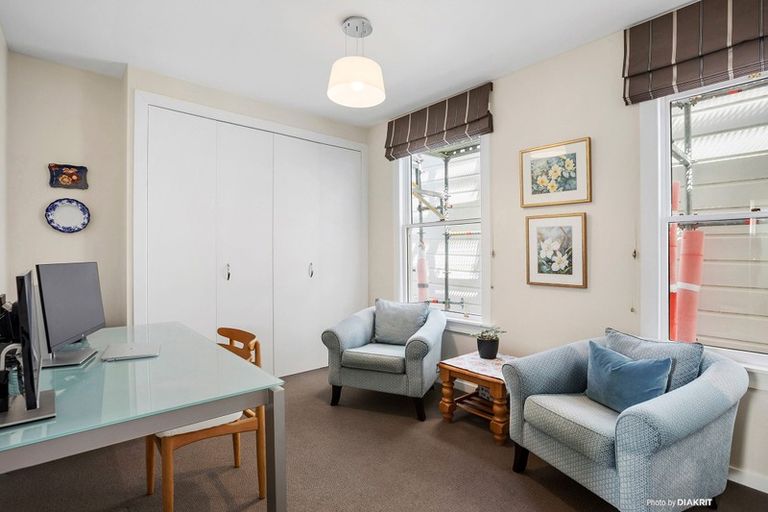 Photo of property in 53 Brougham Street, Mount Victoria, Wellington, 6011