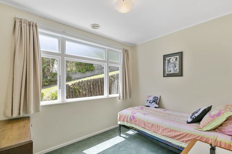 Photo of property in 80 Parkvale Road, Karori, Wellington, 6012