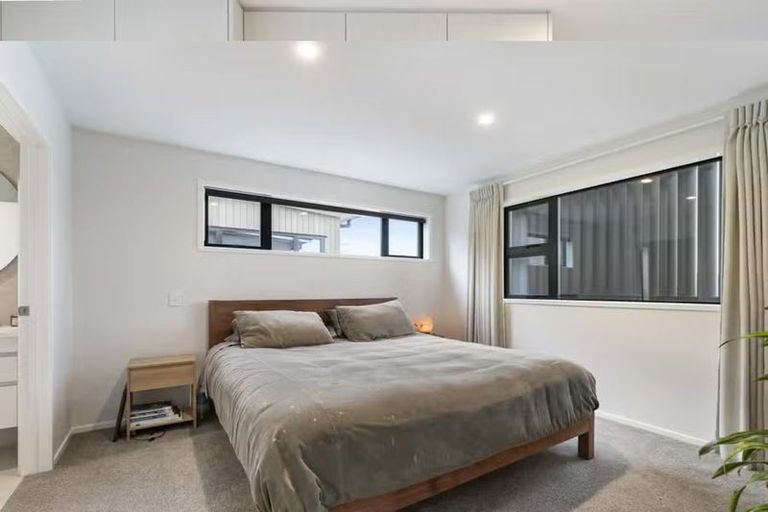 Photo of property in 2/72 Gibraltar Street, Howick, Auckland, 2014