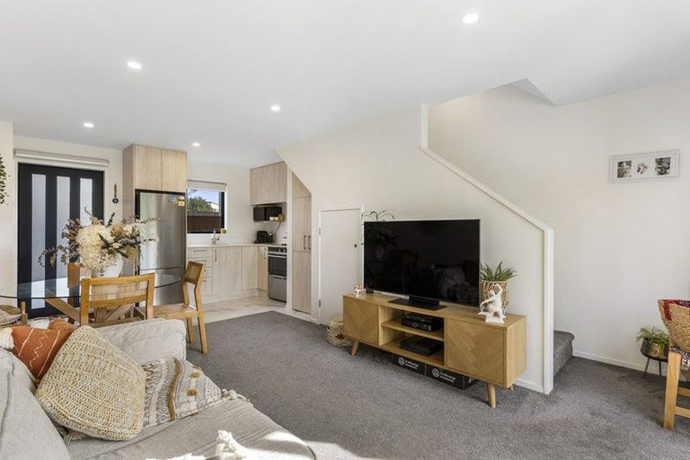 Photo of property in 8/41 Kervil Avenue, Te Atatu Peninsula, Auckland, 0610
