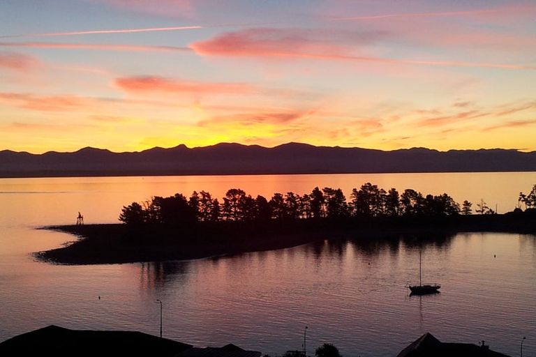 Photo of property in 66 Fifeshire Crescent, Stepneyville, Nelson, 7010