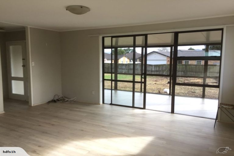 Photo of property in 7 Poinsettia Place, Henderson, Auckland, 0610