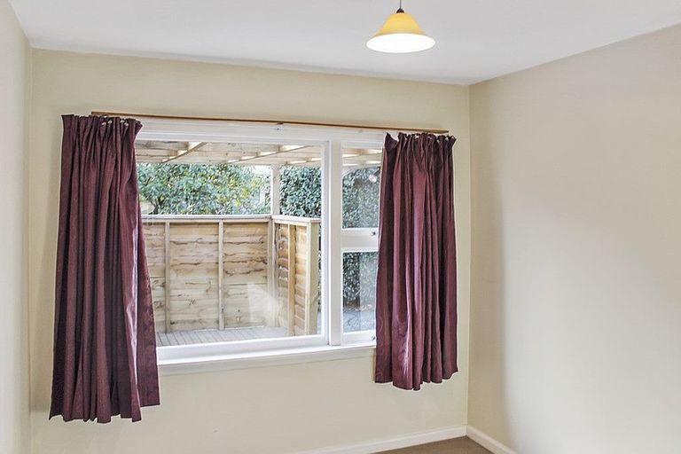 Photo of property in 84 Kendal Avenue, Burnside, Christchurch, 8053