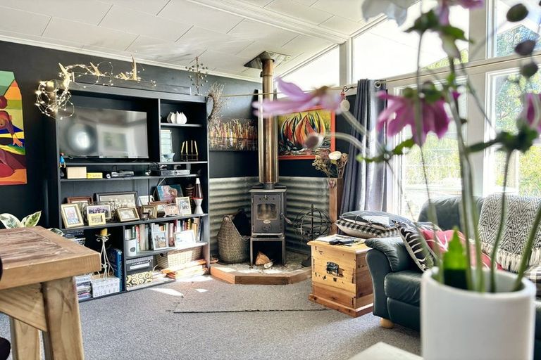 Photo of property in 32 Phillips Street, Tikokino, Waipawa, 4273