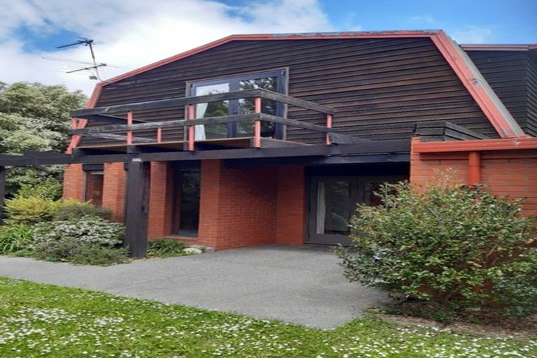 Photo of property in 11b Chevron Place, Ilam, Christchurch, 8041