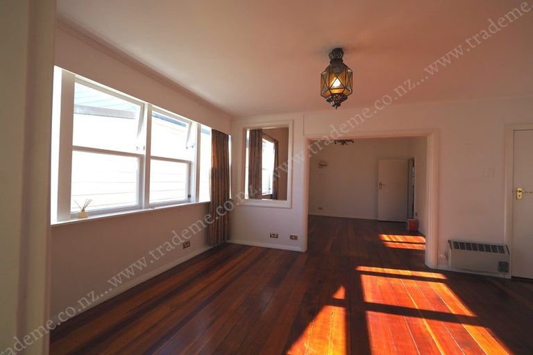 Photo of property in 25 Moir Street, Mount Victoria, Wellington, 6011