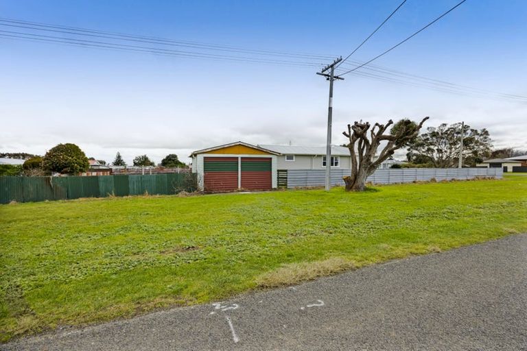 Photo of property in 60 Kapuni Street, Manaia, 4612