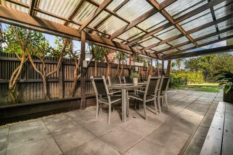 Photo of property in 1/38 Boundary Road, Clover Park, Auckland, 2019