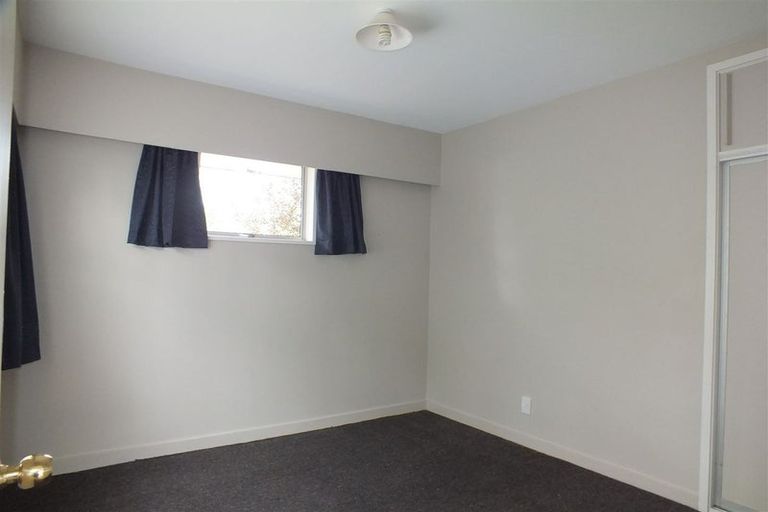 Photo of property in 2/18 Newnham Terrace, Upper Riccarton, Christchurch, 8041