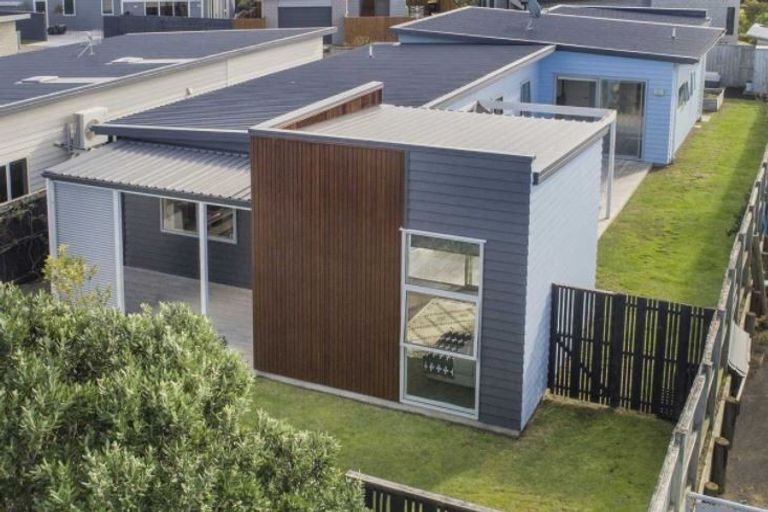 Photo of property in 11 Coprosma Close, Papamoa Beach, Papamoa, 3118