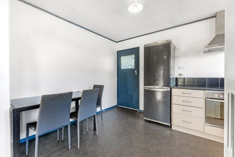 Photo of property in 35 Camellia Avenue, Bell Block, New Plymouth, 4312