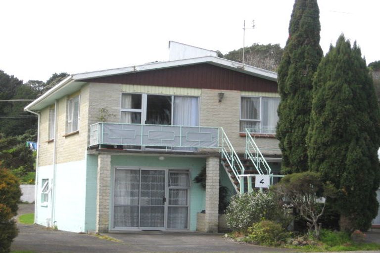 Photo of property in 1/4 Leslie Street, Waitara, 4320