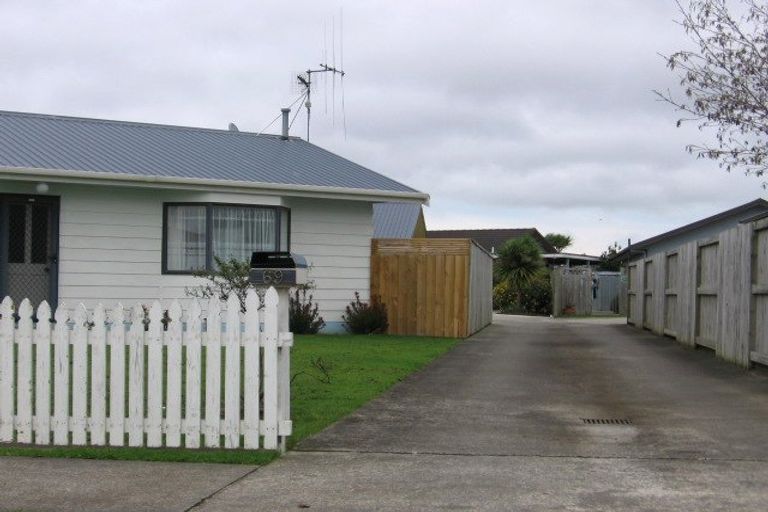 Photo of property in 69 Roberts Line, Kelvin Grove, Palmerston North, 4414