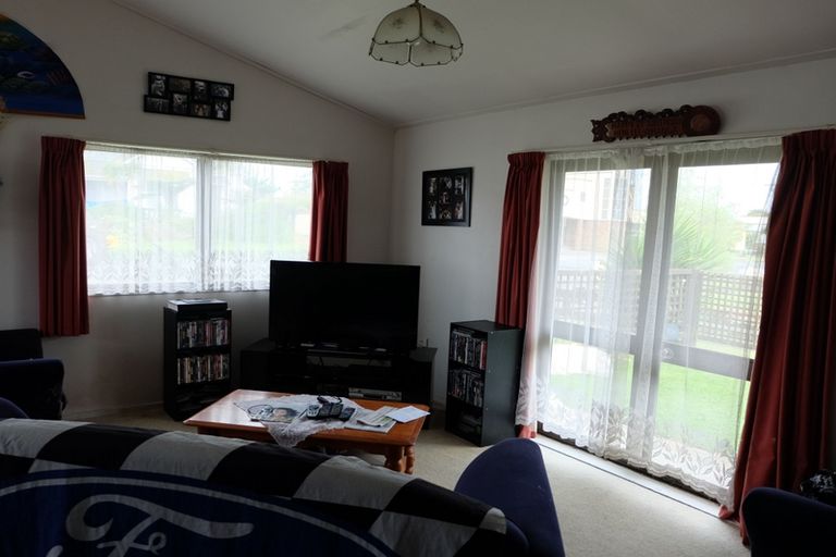 Photo of property in 38a Hakanoa Street, Huntly, 3700