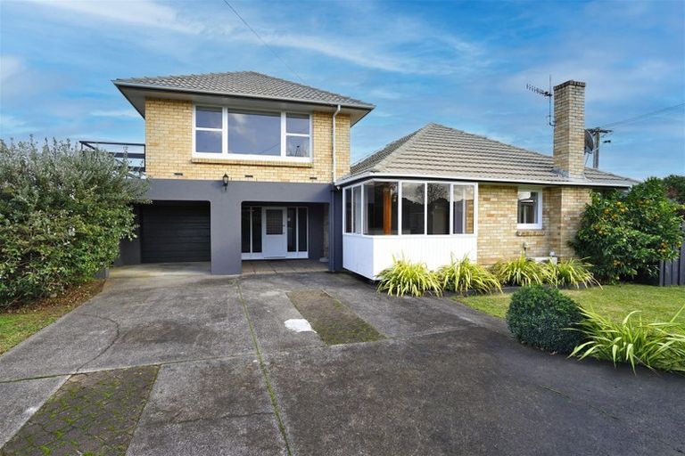 Photo of property in 125 Forest Lake Road, Forest Lake, Hamilton, 3200