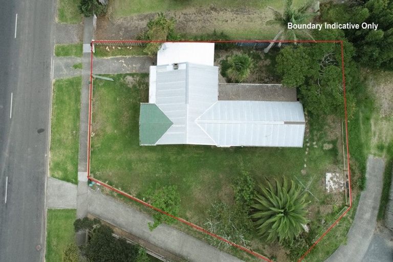 Photo of property in 1 Lake Road, Kaitaia, 0410