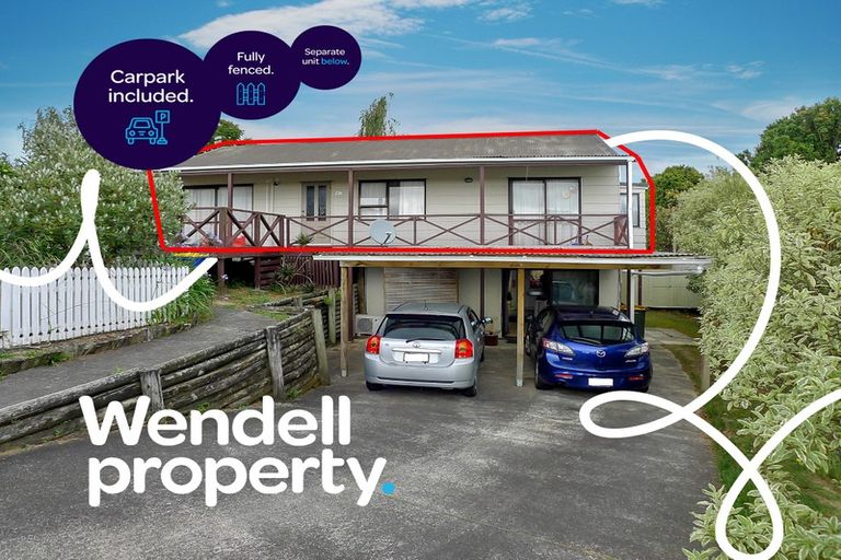 Photo of property in 1/23 Flaunty Place, West Harbour, Auckland, 0618