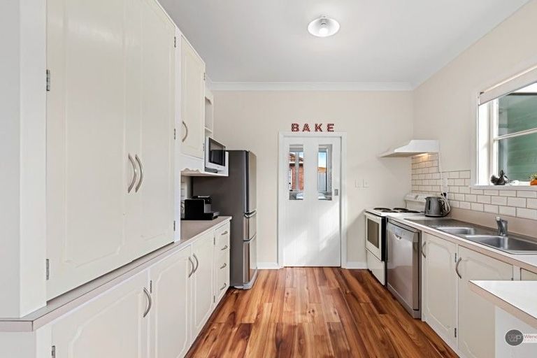 Photo of property in 15 Pearce Crescent, Taita, Lower Hutt, 5011