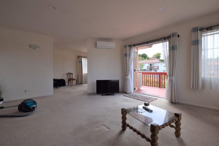 Photo of property in 1 Princess Maria Place, Massey, Auckland, 0614
