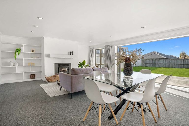 Photo of property in 32 Stanford Way, Rolleston, 7615