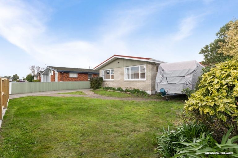 Photo of property in 4 Edwards Place, Terrace End, Palmerston North, 4410