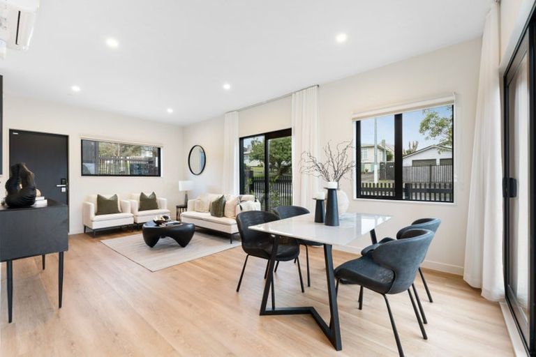 Photo of property in 2/29 Brandon Road, Glen Eden, Auckland, 0602