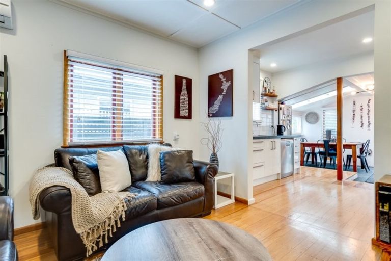 Photo of property in 4 Kuku Street, Te Awanga, 4102