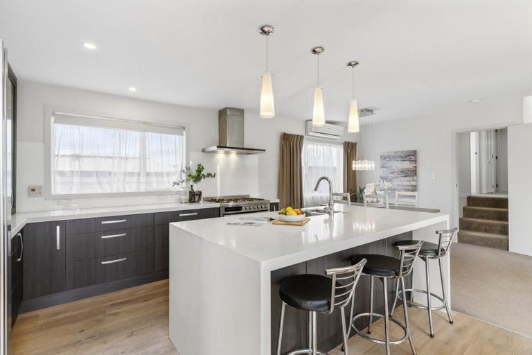 Photo of property in 11 Bacot Place, Howick, Auckland, 2014