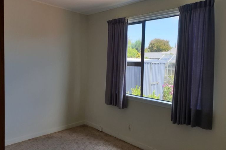 Photo of property in 70 Toorak Avenue, Avonhead, Christchurch, 8042