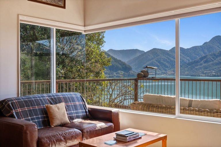 Photo of property in 674 Moetapu Bay Road, Moetapu Bay, Picton, 7282